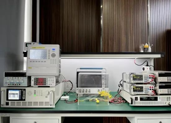 華燊泰氮化鎵200W LED電源方案解析