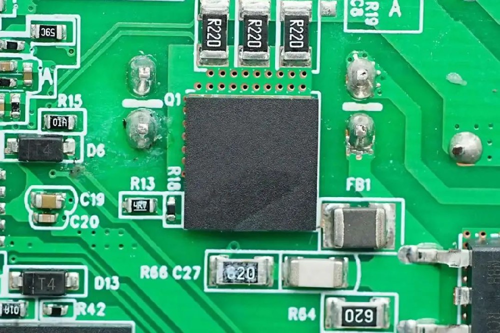 突破能效極限：氮化鎵器件如何重塑電源設(shè)計